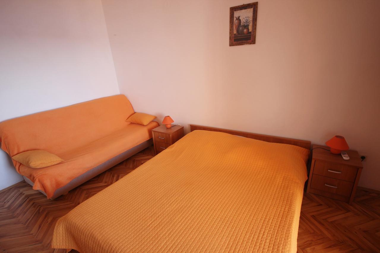 Apartments Njaco Razanac Exterior photo